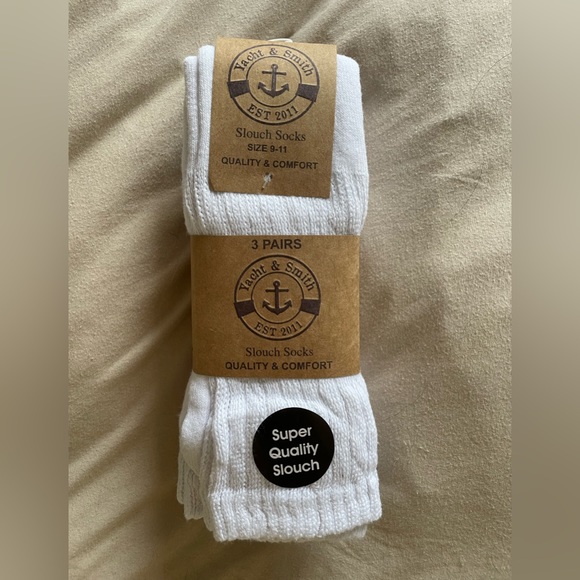 Accessories - Slouchy chunky white socks